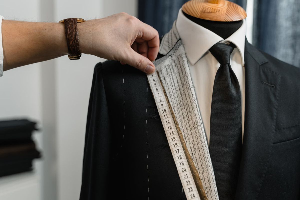 Custom Pocket & Lapel Details for Bangkok Bespoke Suits